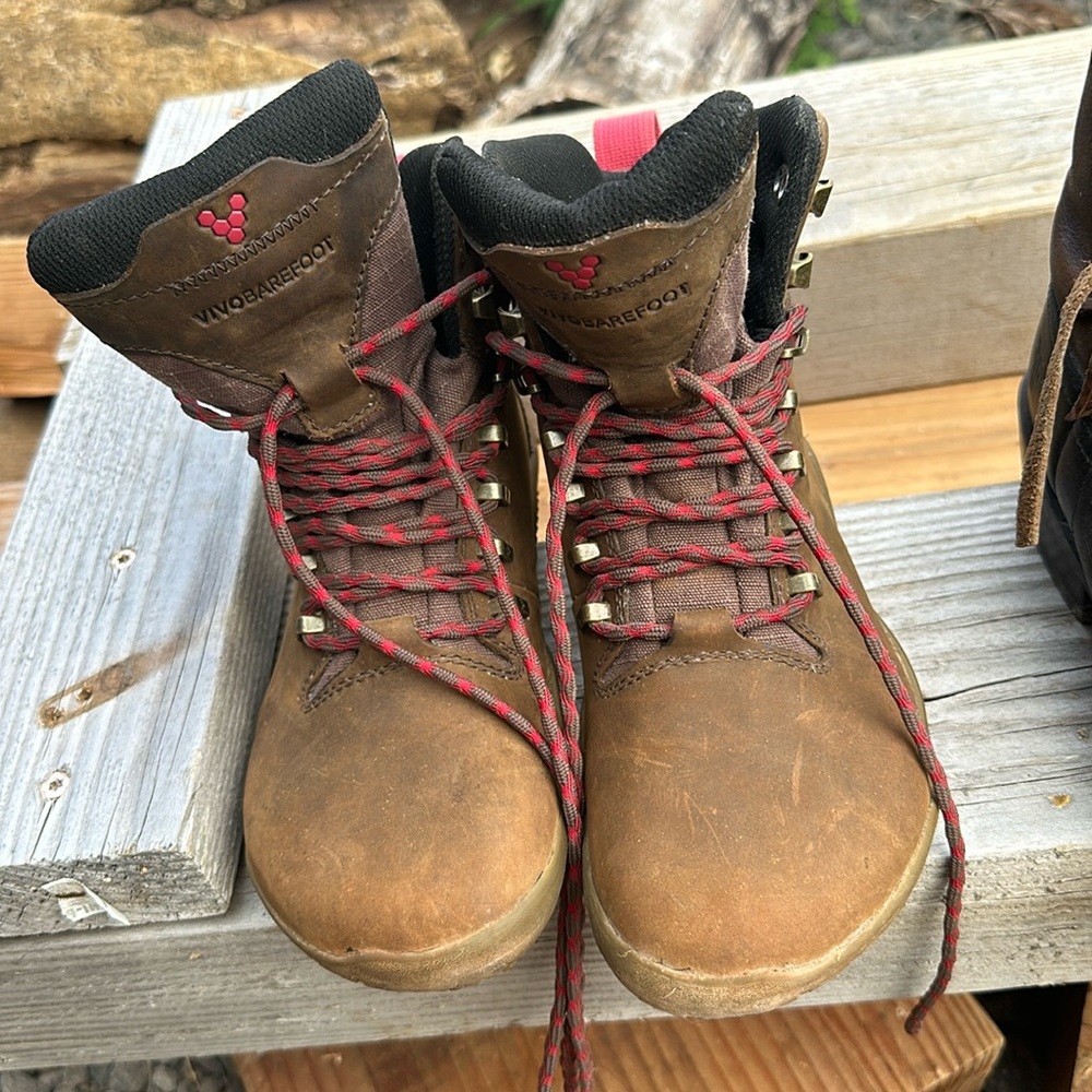 Vivo barefoot high top booties